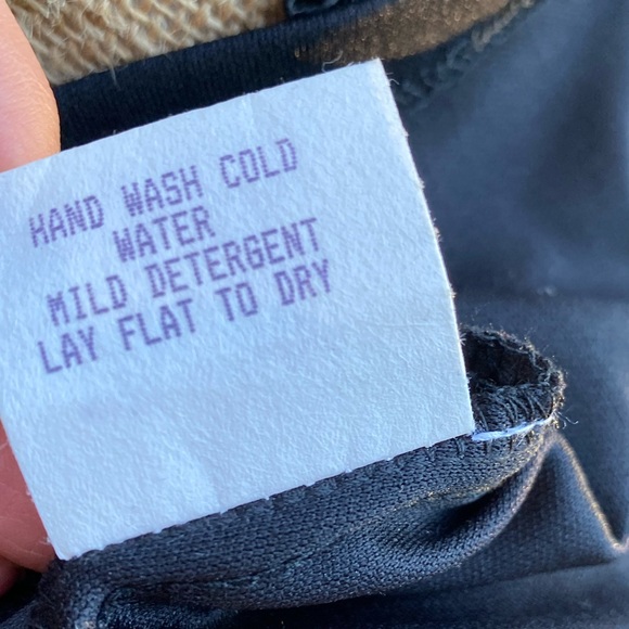 Absolutely gorgeous black and white sheer top size M - Picture 6 of 7